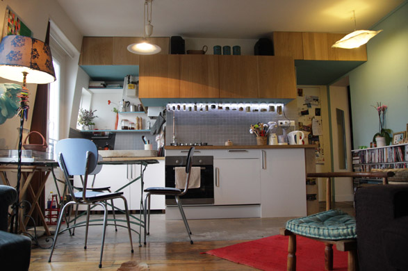 A home cinema kitchen in Paris